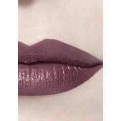 Hot DER GLÄNZENDE FLUID-LIPPENSTIFT MIT LANGEM HALT Lippenstifte