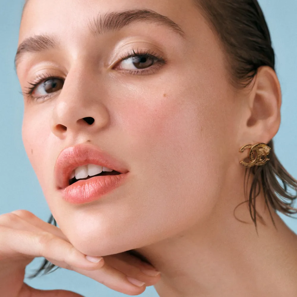 Best FEUCHTIGKEITSSPENDEND AUSGLEICHEND AUFPOLSTERND Serum & Kur ·Serum